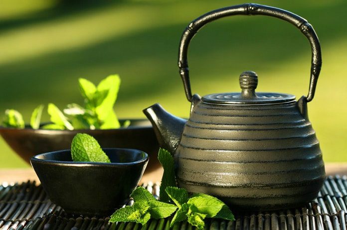 Read more about the article Green Tea and Sour Tea Supplements Reduce Oxidative Stress in Male Athletes
