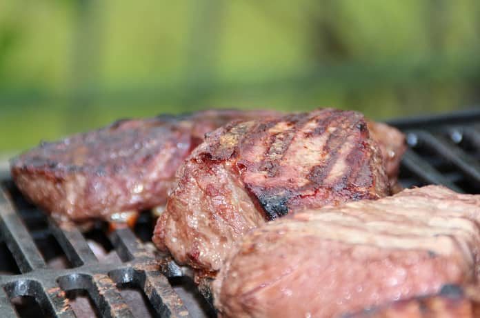 Read more about the article Is Red Meat Consumption Linked to Heart Attacks?